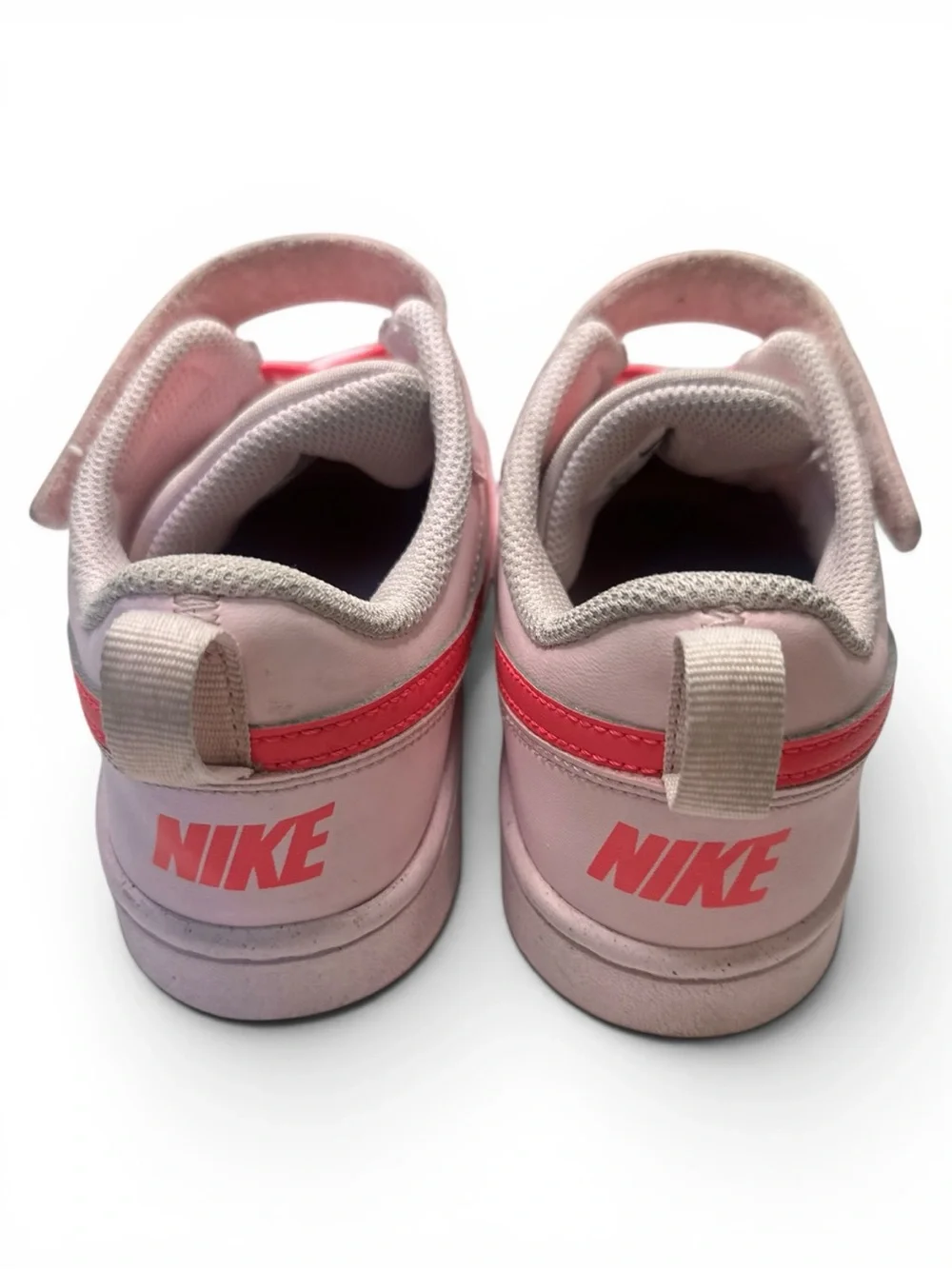 Nike - IsoFly Kids Pink & Hot Pink Low-Top Sneakers - Size 3